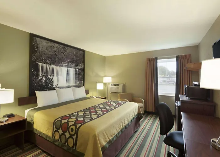 Hotel Super 8 By Wyndham 2*