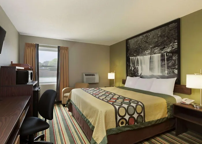 Hotel Super 8 By Wyndham 2*
