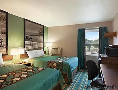 Hotel Super 8 By Wyndham