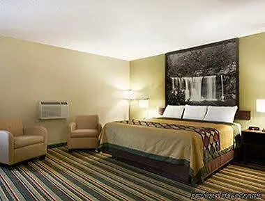 Hotel Super 8 By Wyndham Tuscola